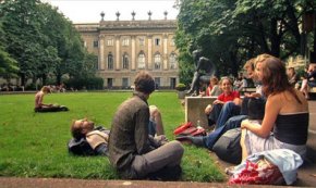 Berlin_humboldt_uni_studenten